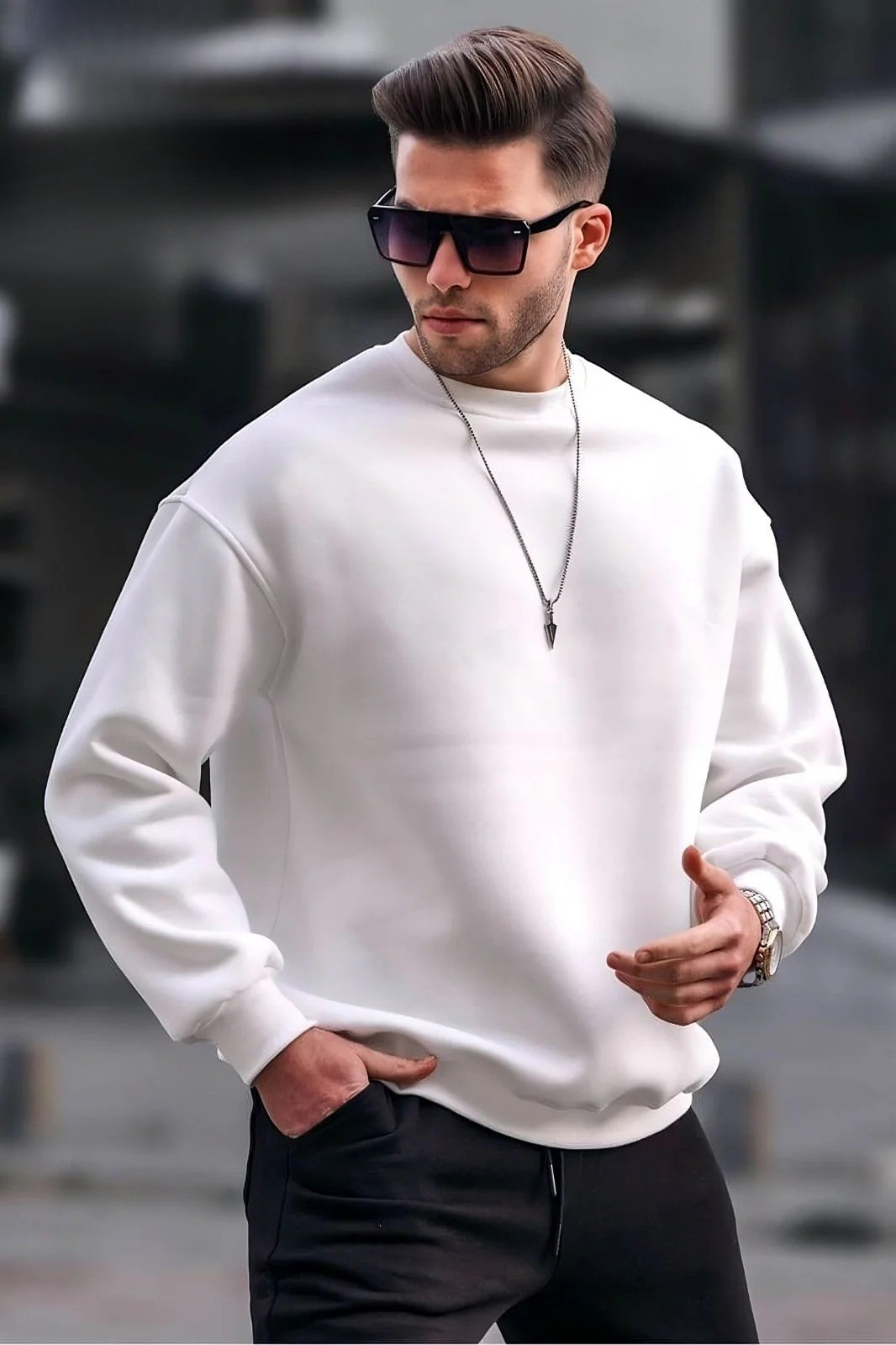 WINTER  STYLISH PLANE SOFT AND COMFORTABLE SWEATSHIRT FOR MENS AND WOMENS CASUAL WEAR.